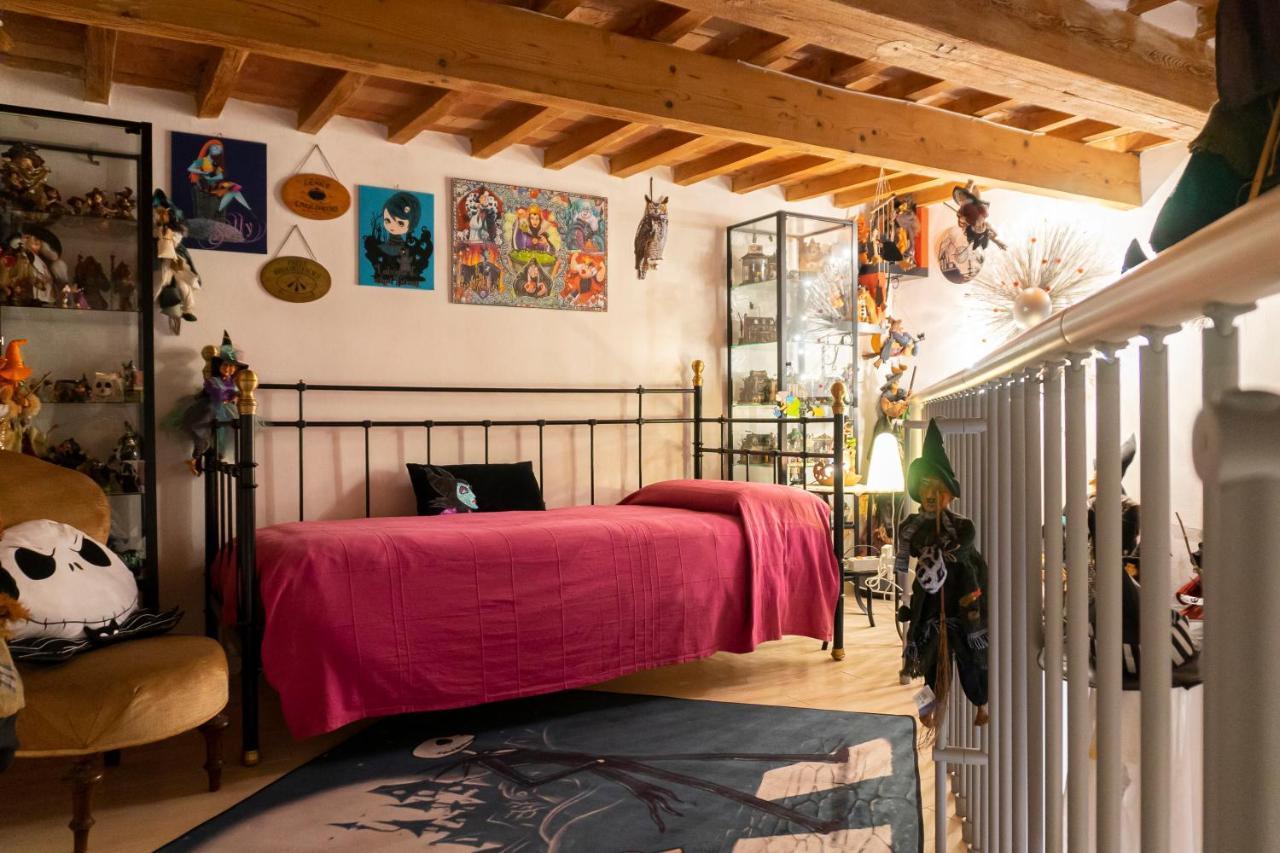 Le Streghe Rooms E Art,Centralissimo Con Garage Su Richiesta Livorno Exterior foto